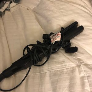 Sam villa hair straightener